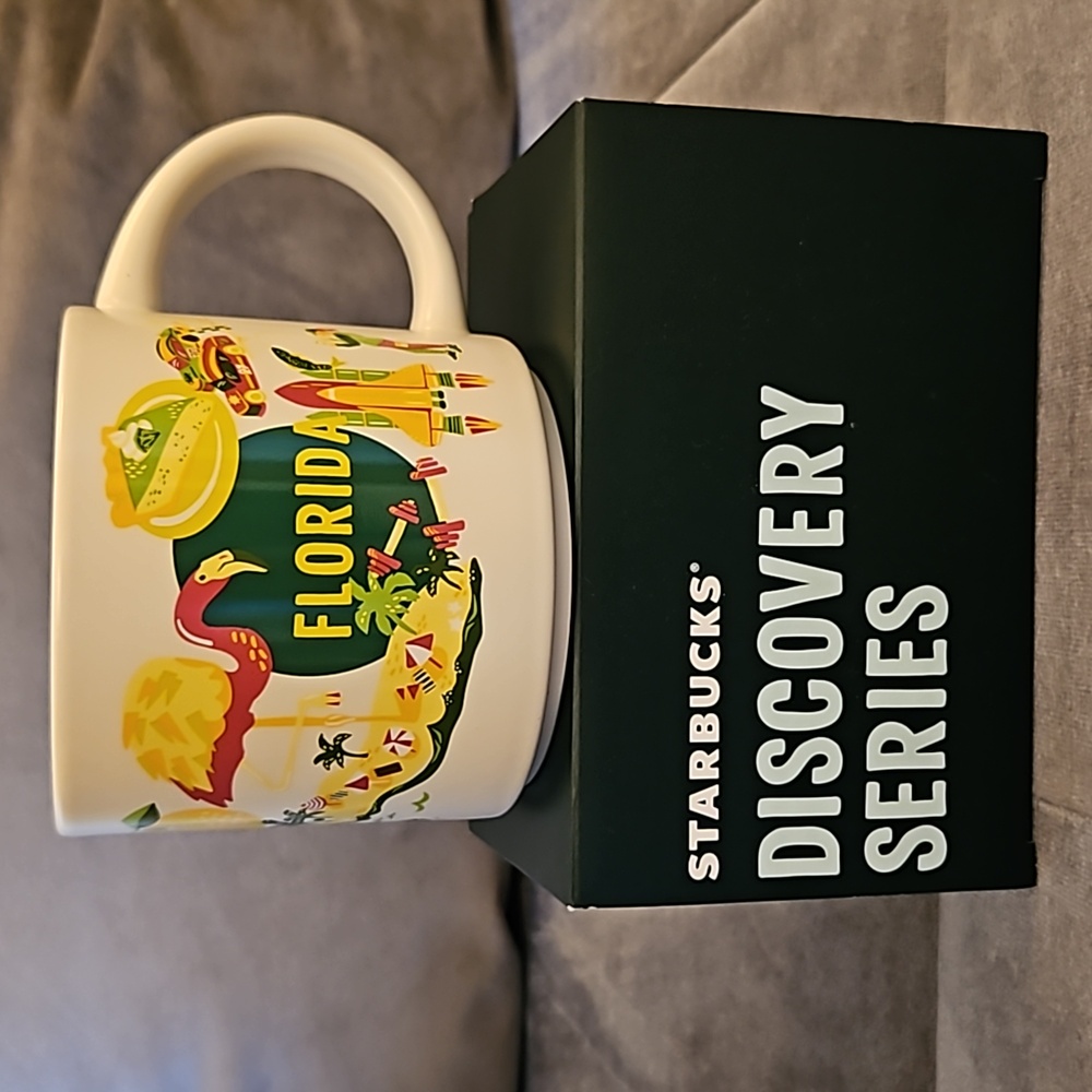 NIB ☕️ Starbucks Stainless Steel Coffee Mug With Lid - White/Green (12 fl. oz)